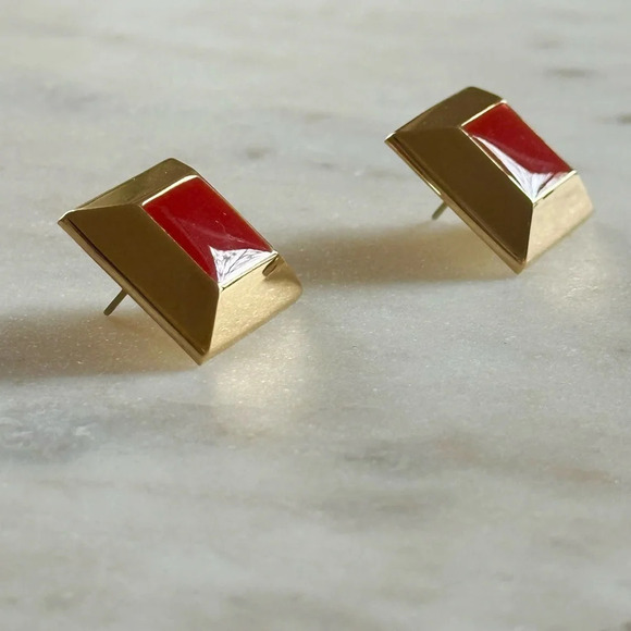 Vintage Napier Earrings Gold Tone Diamond Shaped Studs Cherry Red Enamel Center - Picture 2 of 10